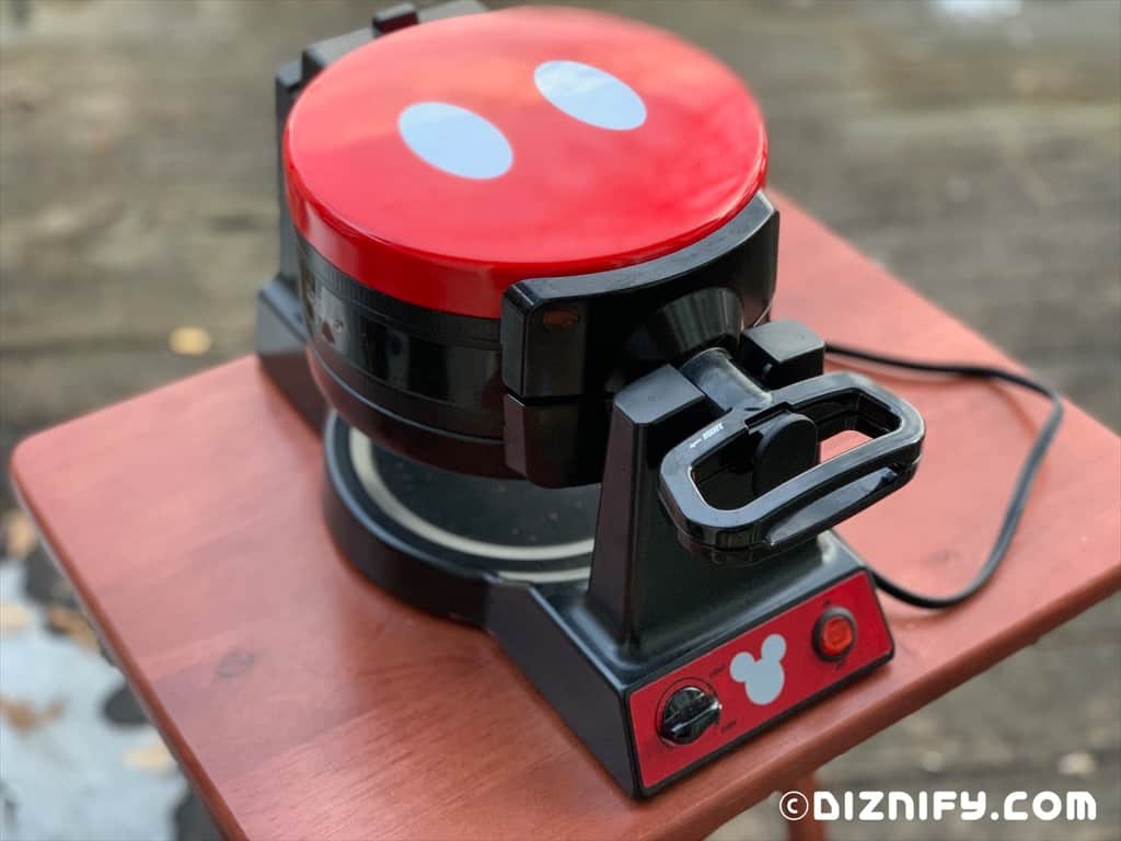 mini mickey waffle maker