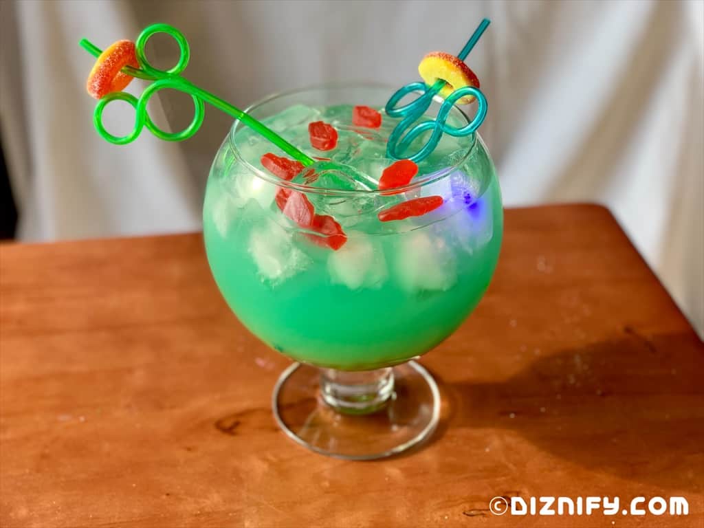 looking inside seven seas lagoon copycat drink