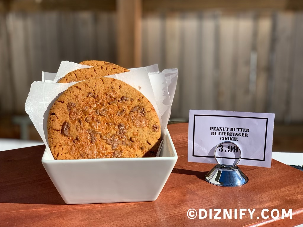 butterfinger peanut butter cookies in a bowl